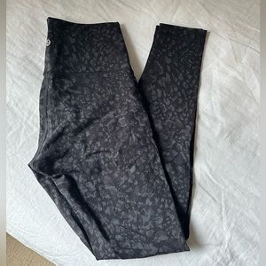 Lululemon, Wunder Under HR Tight 28”